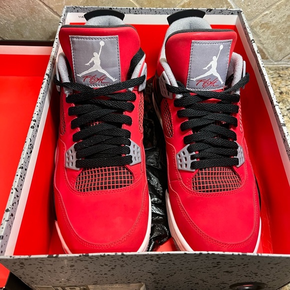 Jordan Toros - Picture 6 of 10